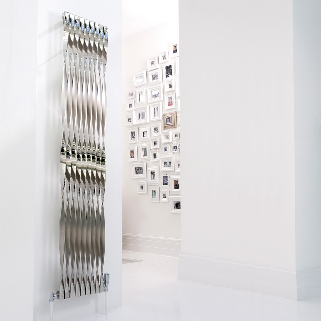 AEON Twister TWIST2009-z720 radiator in Alternating Brushed Matt and Polished finish